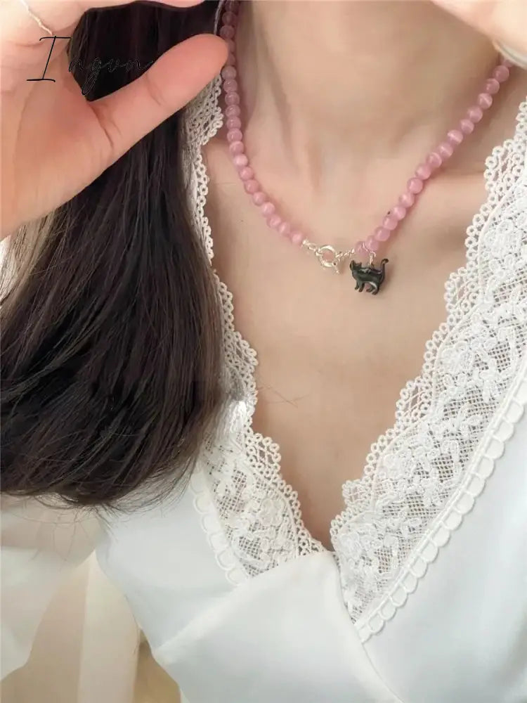 New Pink Crystal Opal Beaded Cat Pendant Necklace for Women Sweet Cool Cute Aesthetics Clavicle Chain Trendy Jewelry Gift