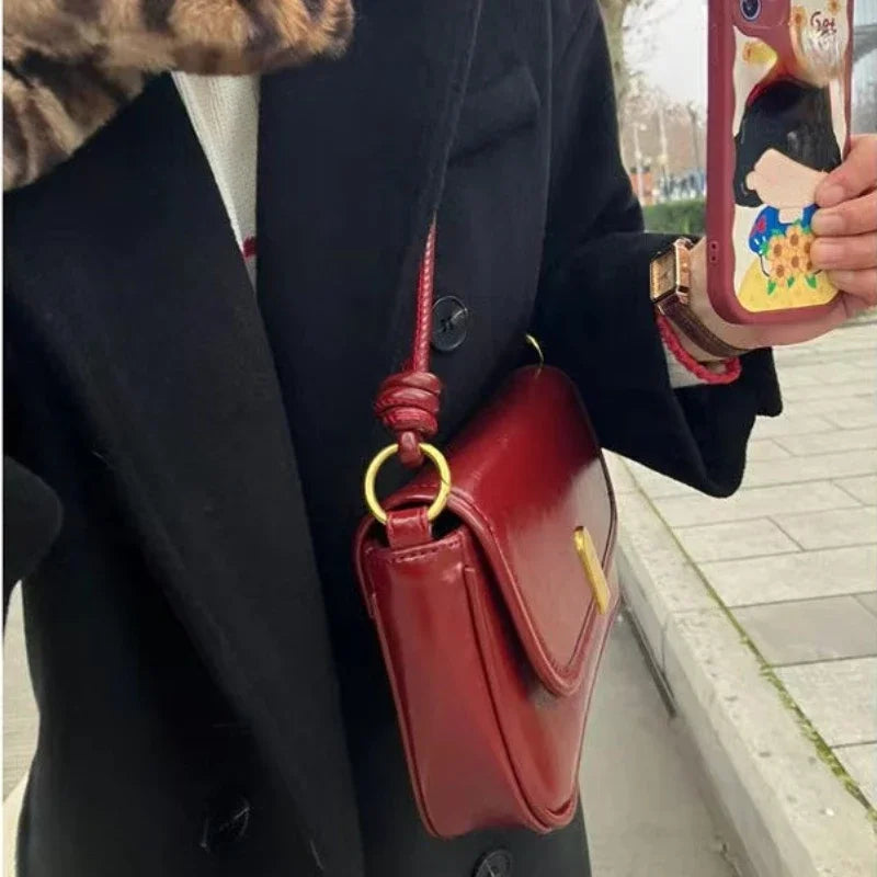 INGVN  All Match Ins Vintage Fashion Shoulder Bags Office Lady Korean Chic Simple Handbags Elegant Y2k Women Retro Casual  Underarm Bag