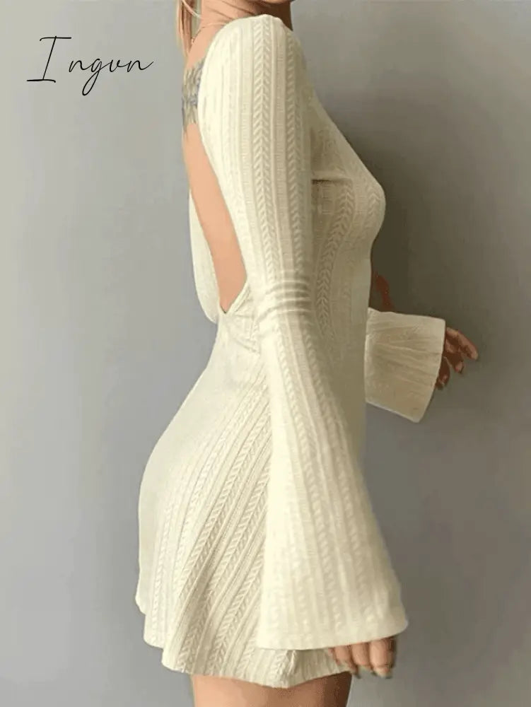 Ingvn - Backless Knitted Long Sleeve Mini Dress