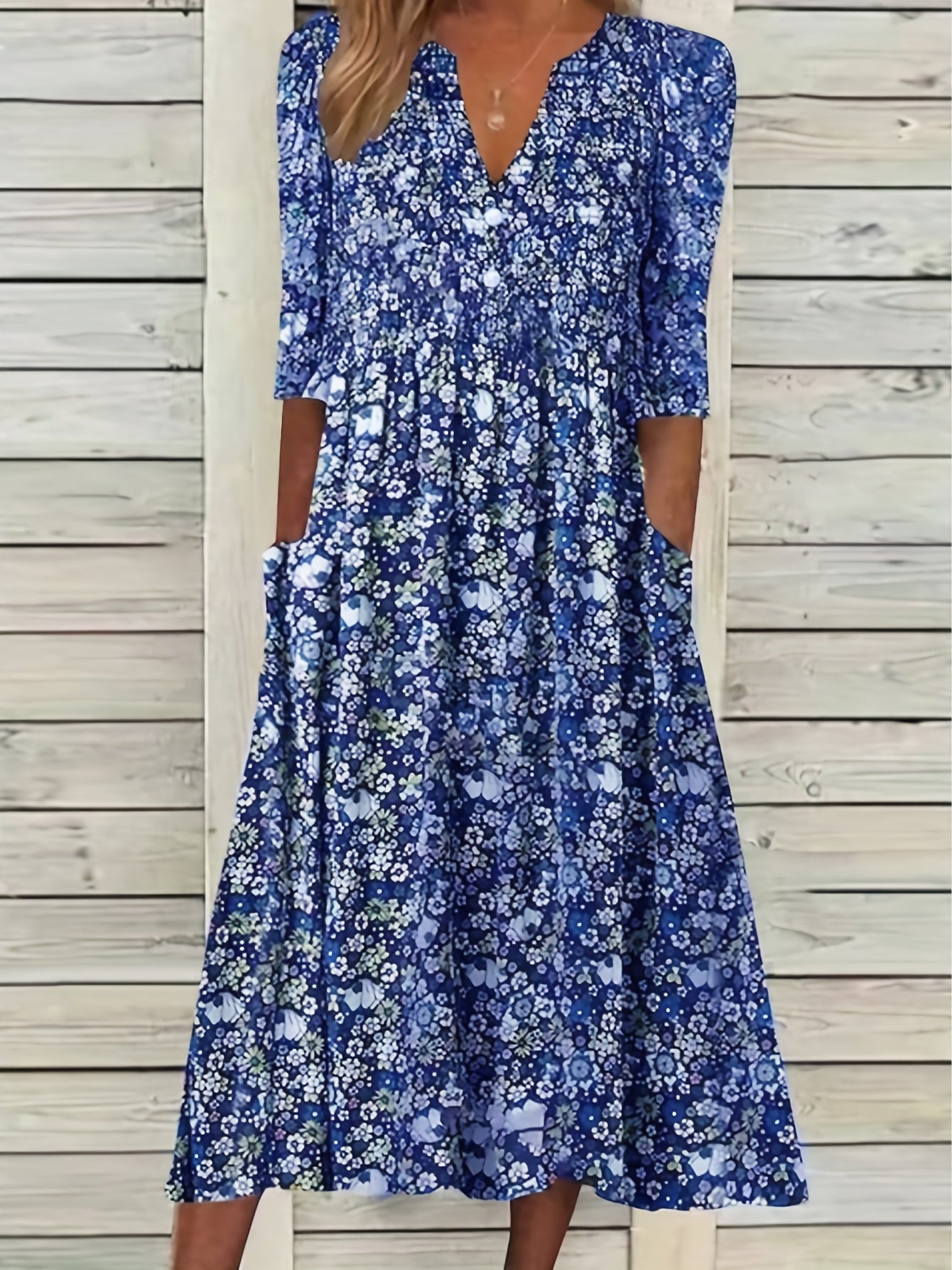 Vibrant Ditsy Floral V-Neck Dress - Comfy Ruched Design with Handy Pockets - Perfect for Summer Casual Outings, Women’s Fashion