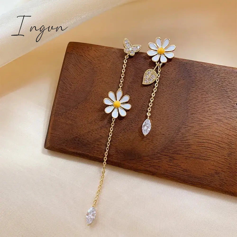 New Korean Flower Asymmetrical Dangle Earrings for Women Long Tassel Butterfly Imitation Pearl Cat Drop Earring Party Jewelry