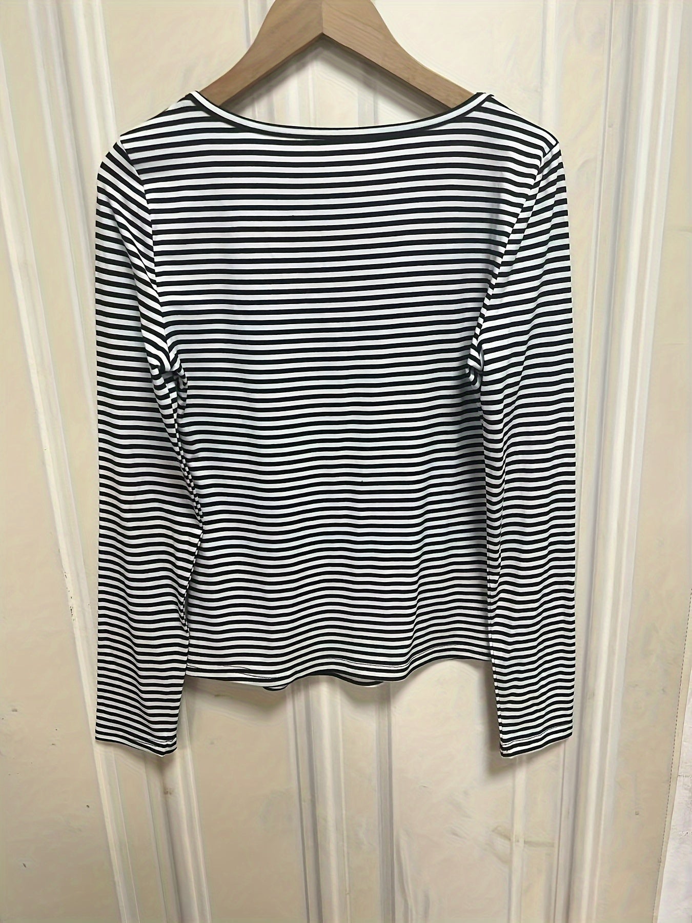 Cozy Striped Long Sleeve Crew Neck T-Shirt - Soft, Breathable, and Stylish for Spring & Fall - Women's Casual Wear for Everyday Comfort