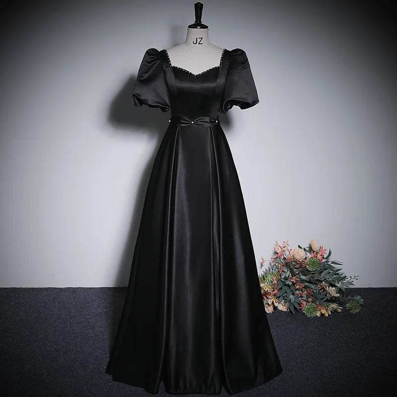 Elegant Satin Black Evening Dresses Beaded Ruched Sweetheart Short Sleeves Formal Party Gowns Long Prom Dresses Robe De Soirée