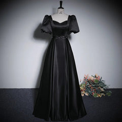 Elegant Satin Black Evening Dresses Beaded Ruched Sweetheart Short Sleeves Formal Party Gowns Long Prom Dresses Robe De Soirée