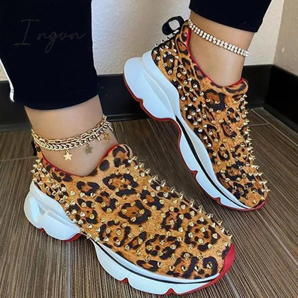 Ingvn - Rivet Low-Cut Upper Lace-Up Sneakers