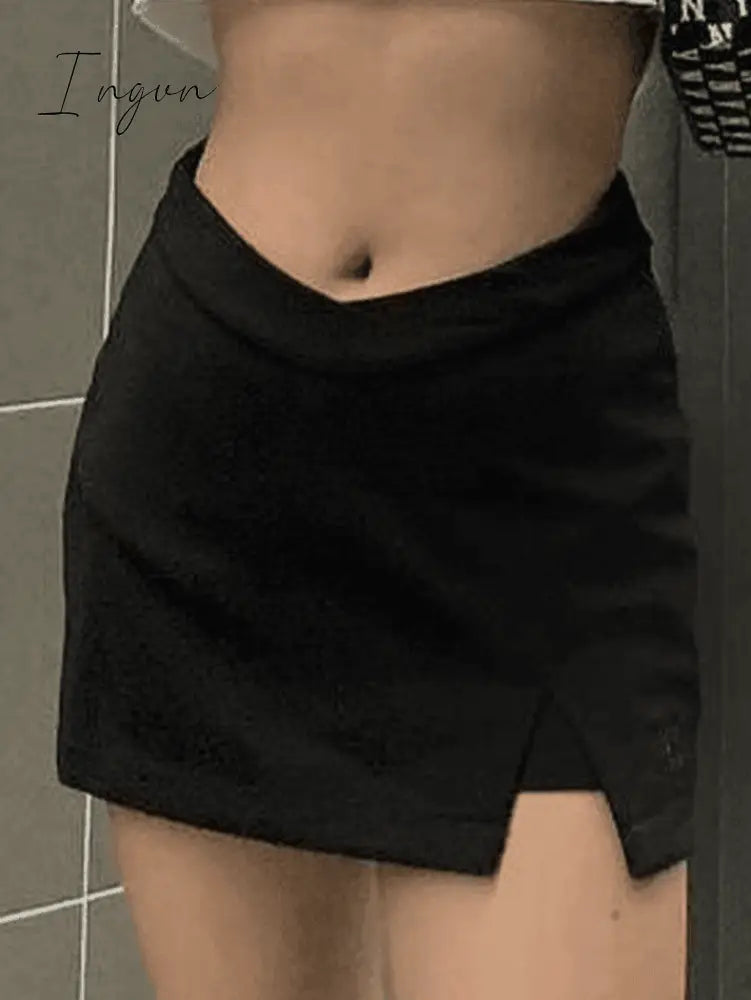 Ingvn - Lined Detail Split Cargo Mini Skirt