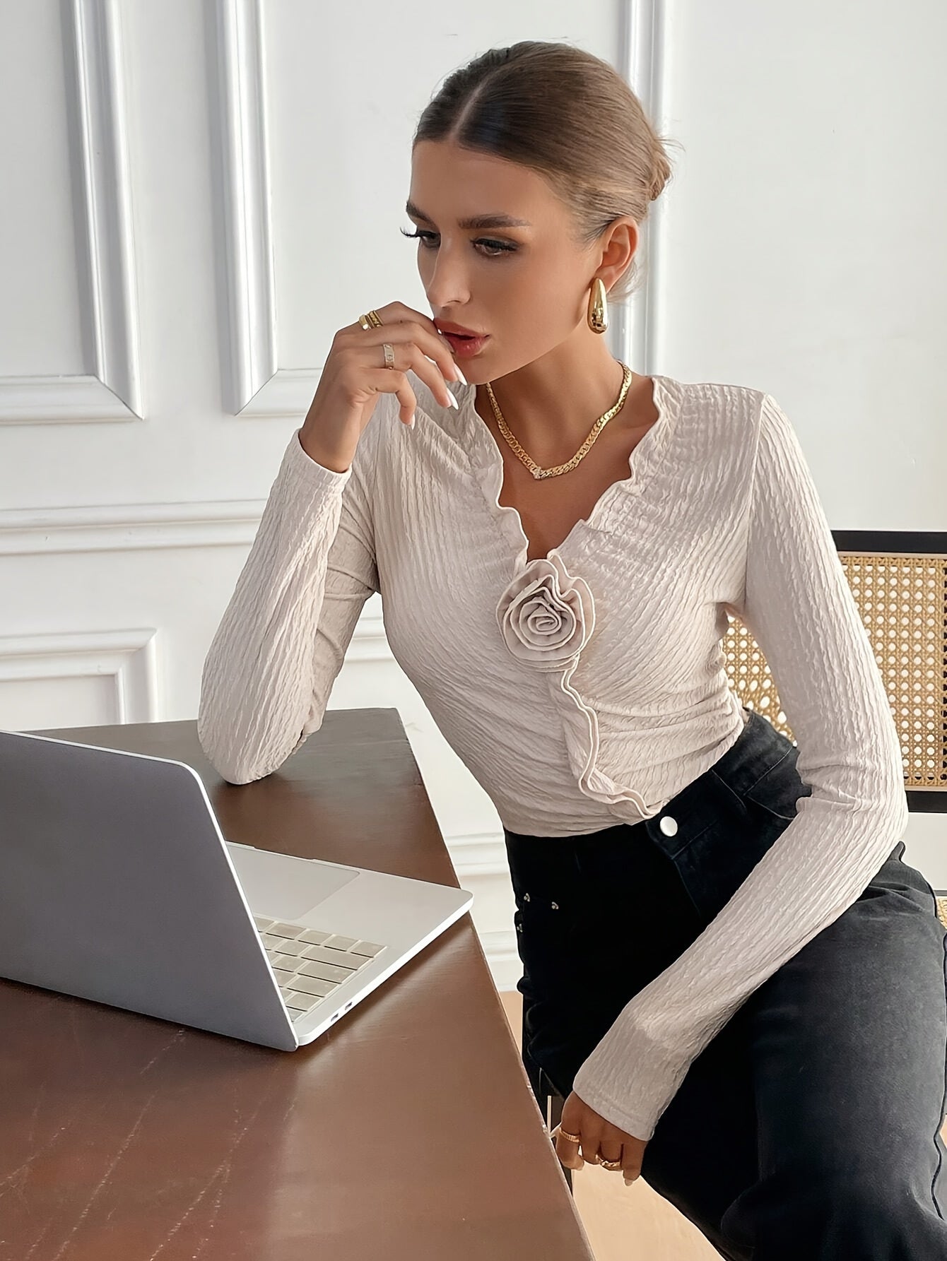 Elegant Women's V-Neck T-Shirt with 3D Floral Detail - Long Sleeve, Stretchy Polyester Blend, Machine Washable, Elegant Special Project Style, ALL/Global/All