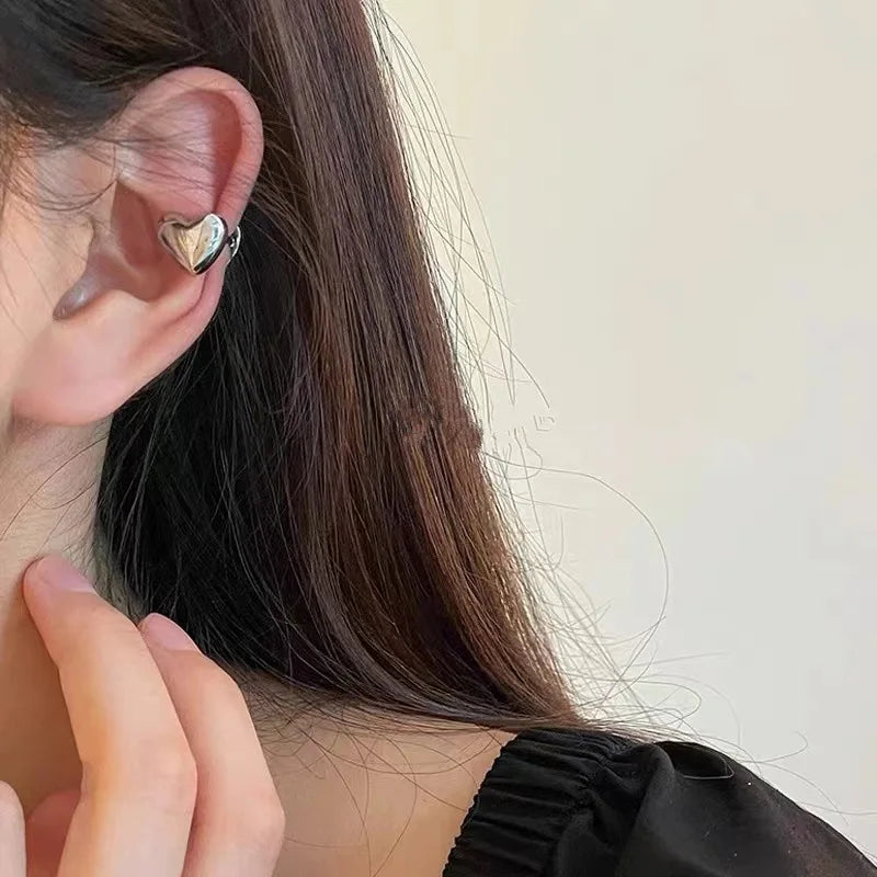2023 Korea Silver Color metal Geometric Heart Ear Cuff Stackable Simple C-shape Ear Clip Earrings for Women Aesthetic Jewelry