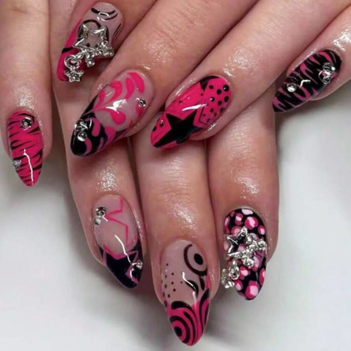 Ingvn  24Pcs Leopard Print Cat's Eye Nail Art Tip Long Almond Black Star Pattern Press on False Nails Pink Glitter Fake Nail Finished