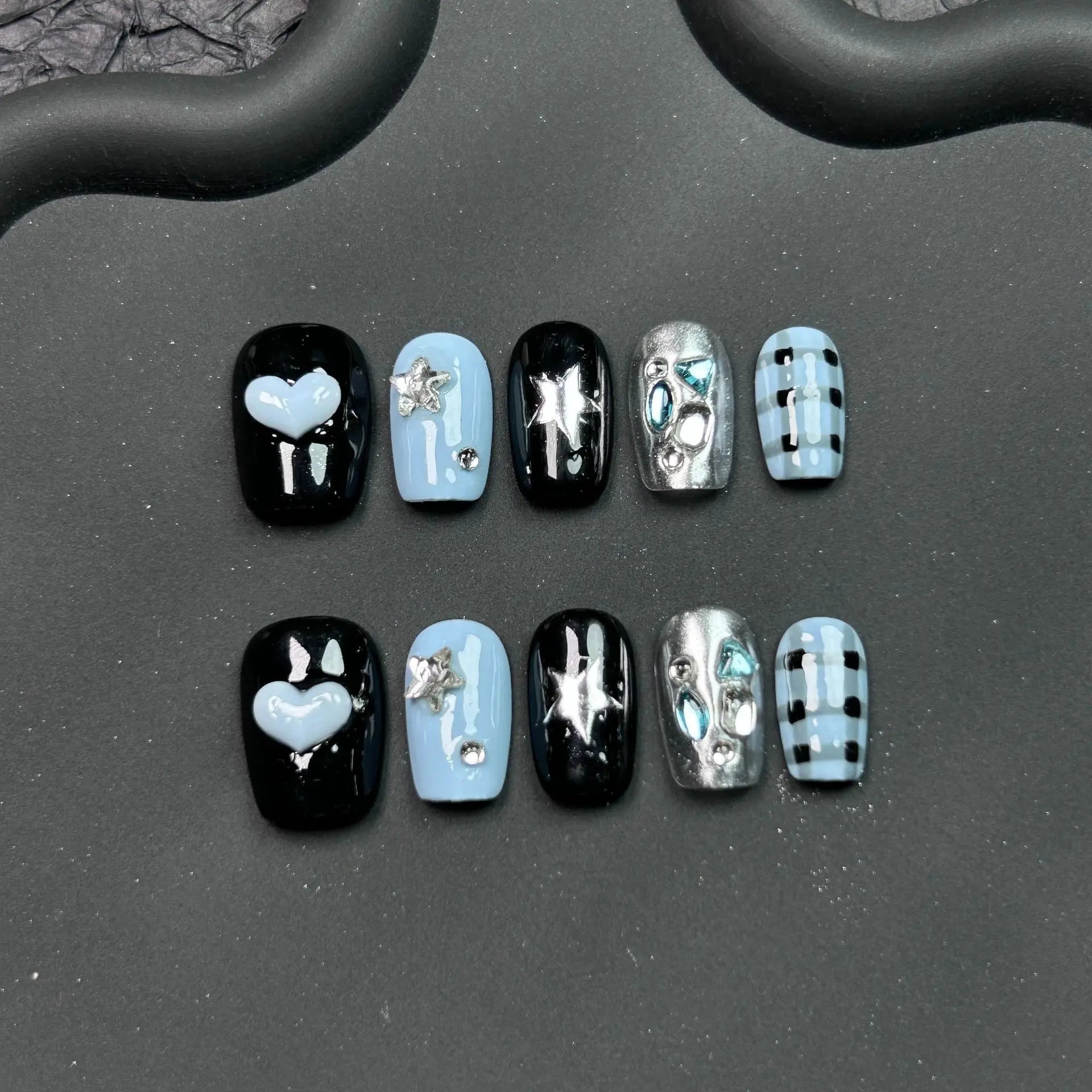 Ingvn  10Pcs Short Sweet and Cool Handmade Press On Nails Full Cover Design Round Head Fake Nail Artificial Manicure Wearable Nail Tips