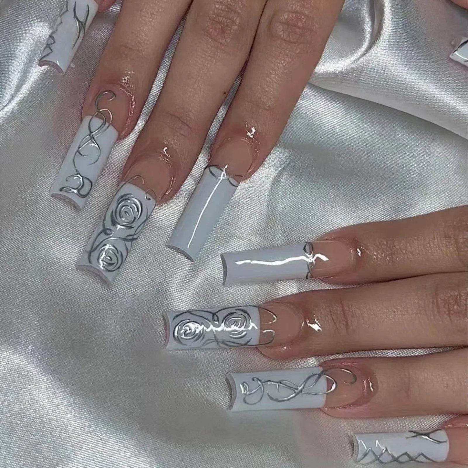 24pcs Y2k Summer Sea Blue Gradient Fake Nails With Water Ripples Designs Long Square Coffin False Nails Set Press On Nail Tips