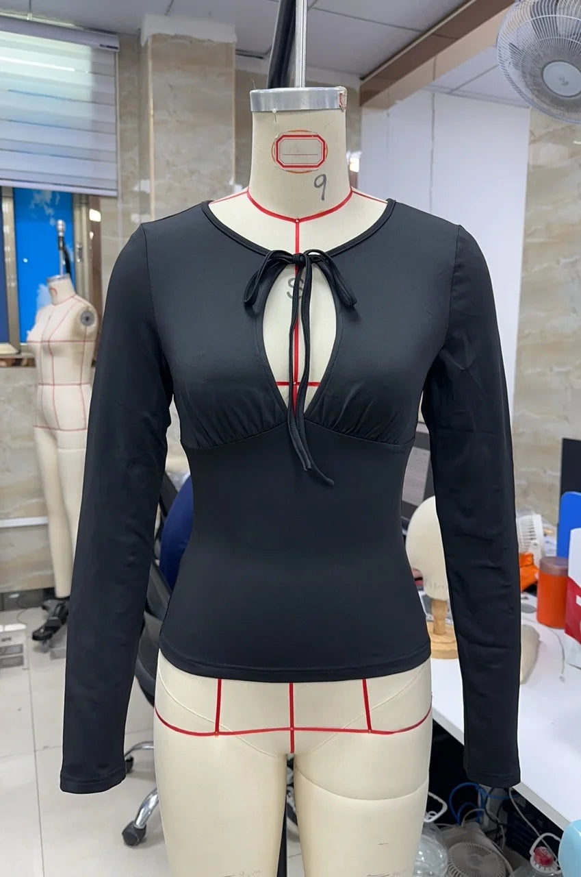 Ingvn  Women Solid Color Tied Front Keyhole T-Shirts Long Sleeve Slim Fit Pleated Bust Round Neck Y2k Cropped Tee Streetwear