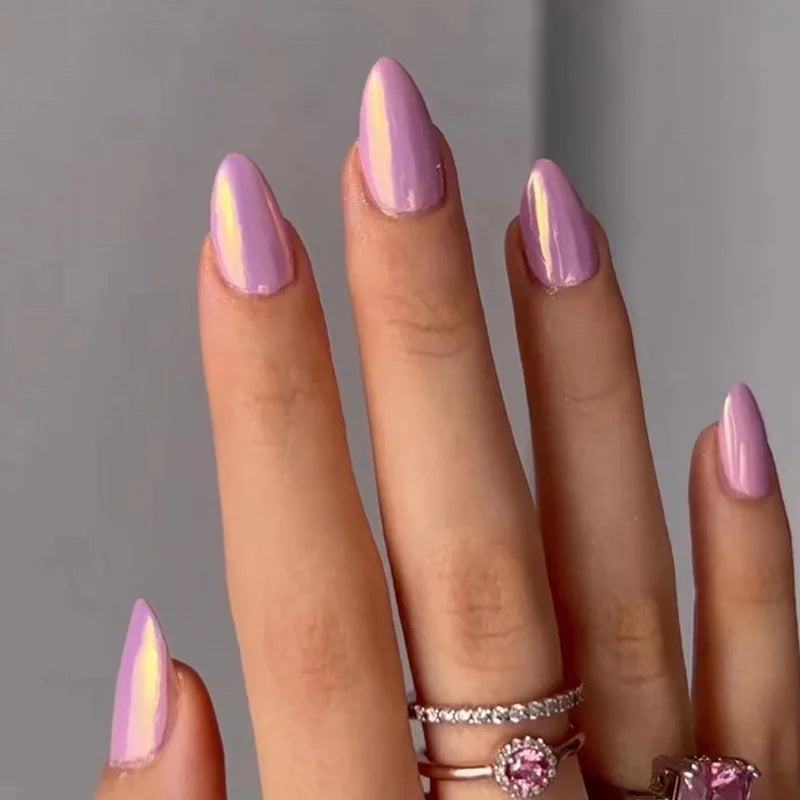Ingvn  24Pcs Simple Green French False Nails Short Almond Fake Nails with Wave Line Design Wearable Round Head Press on Nail Tips