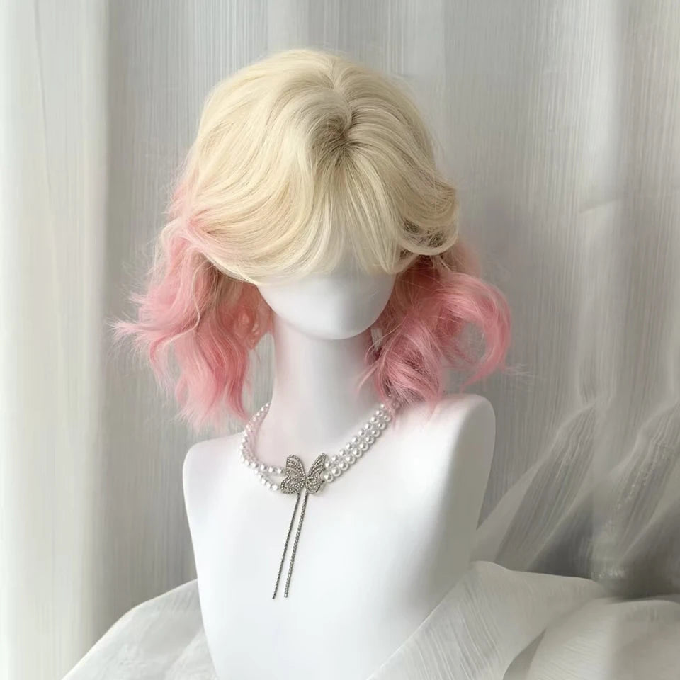 Ingvn  Short Wavy Ombre Pink Hair Wig for Women Synthetic Wig with Bangs Natural Layered Lolita Cosplay Party Cute Wigs