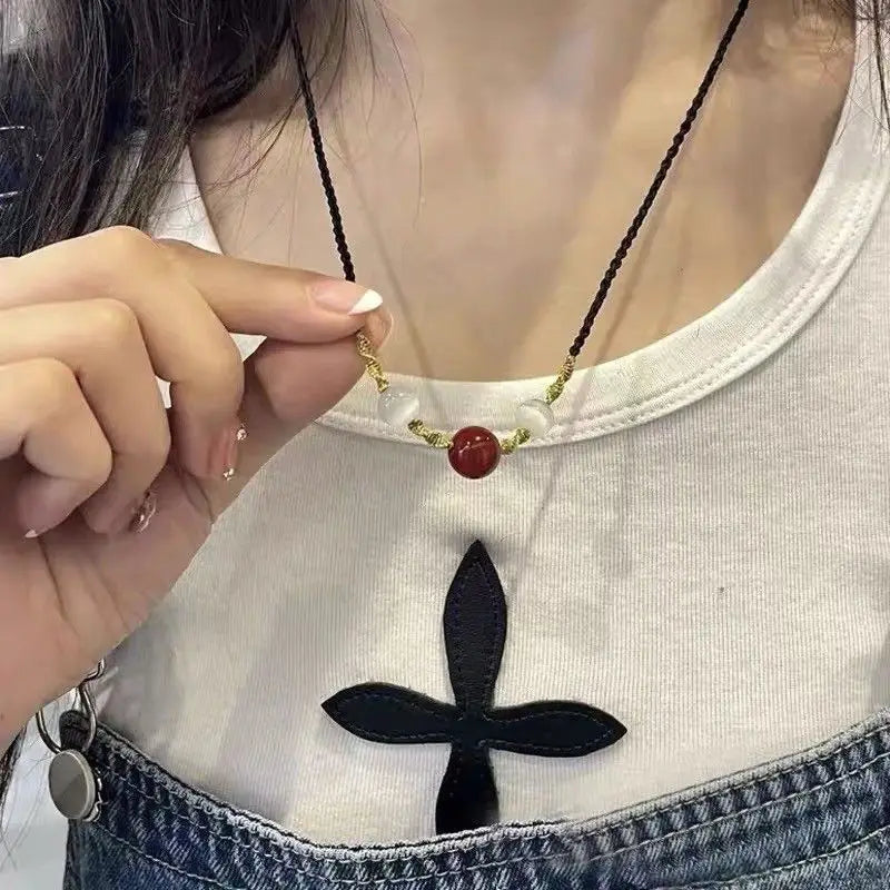New Fashion Vintage Red Stone Pendant Rope Chain Adjustable Necklaces for Women Clavicle Chain Neck Trend Aesthetic Jewelry