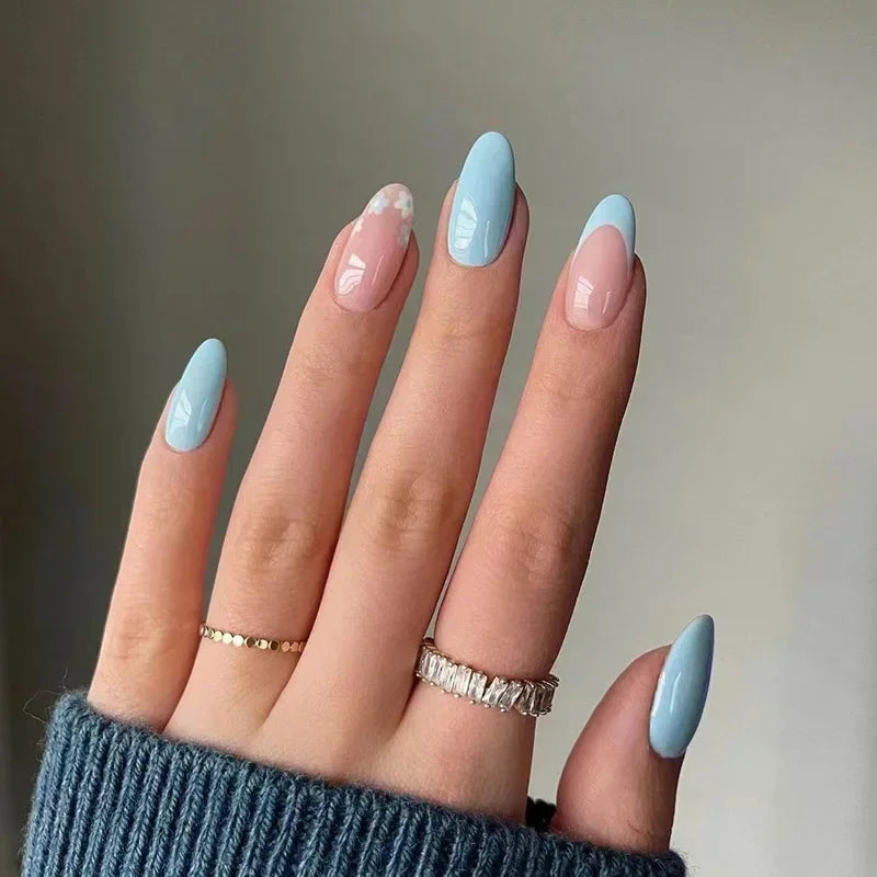Ingvn  24Pcs Simple Green French False Nails Short Almond Fake Nails with Wave Line Design Wearable Round Head Press on Nail Tips