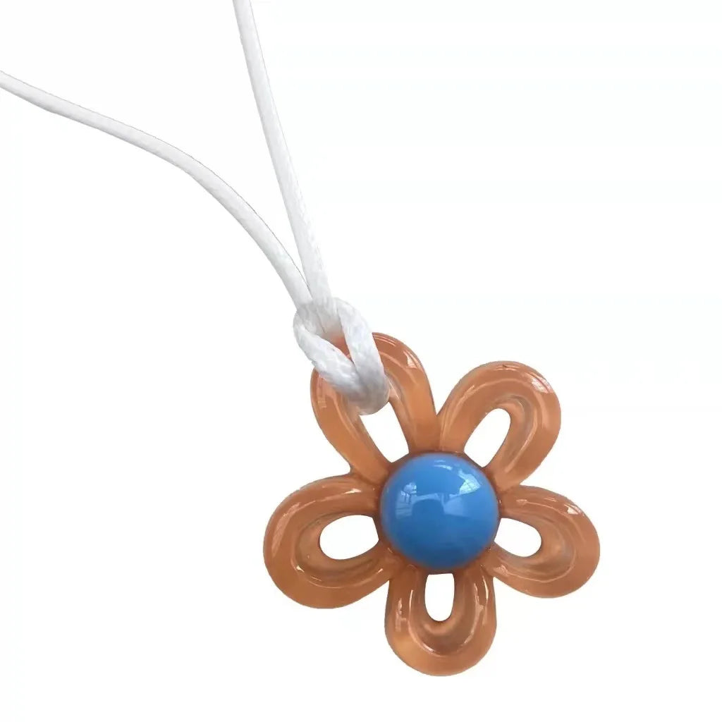 Ingvn  Colorful Acrylic Flower Pendant Wax Line Necklace Fashion Neck Handmade Chain Charm Statement Women Pendulum Y2K Jewelry Gift