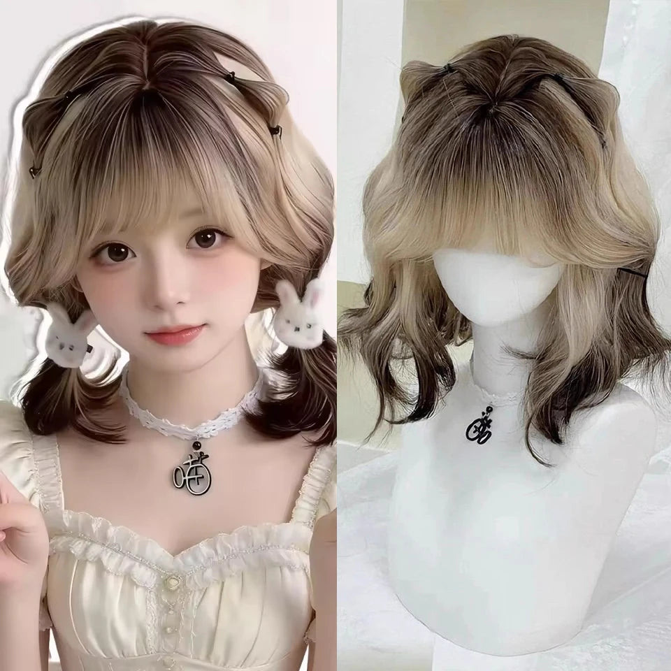 Ingvn  Short Wavy Ombre Pink Hair Wig for Women Synthetic Wig with Bangs Natural Layered Lolita Cosplay Party Cute Wigs