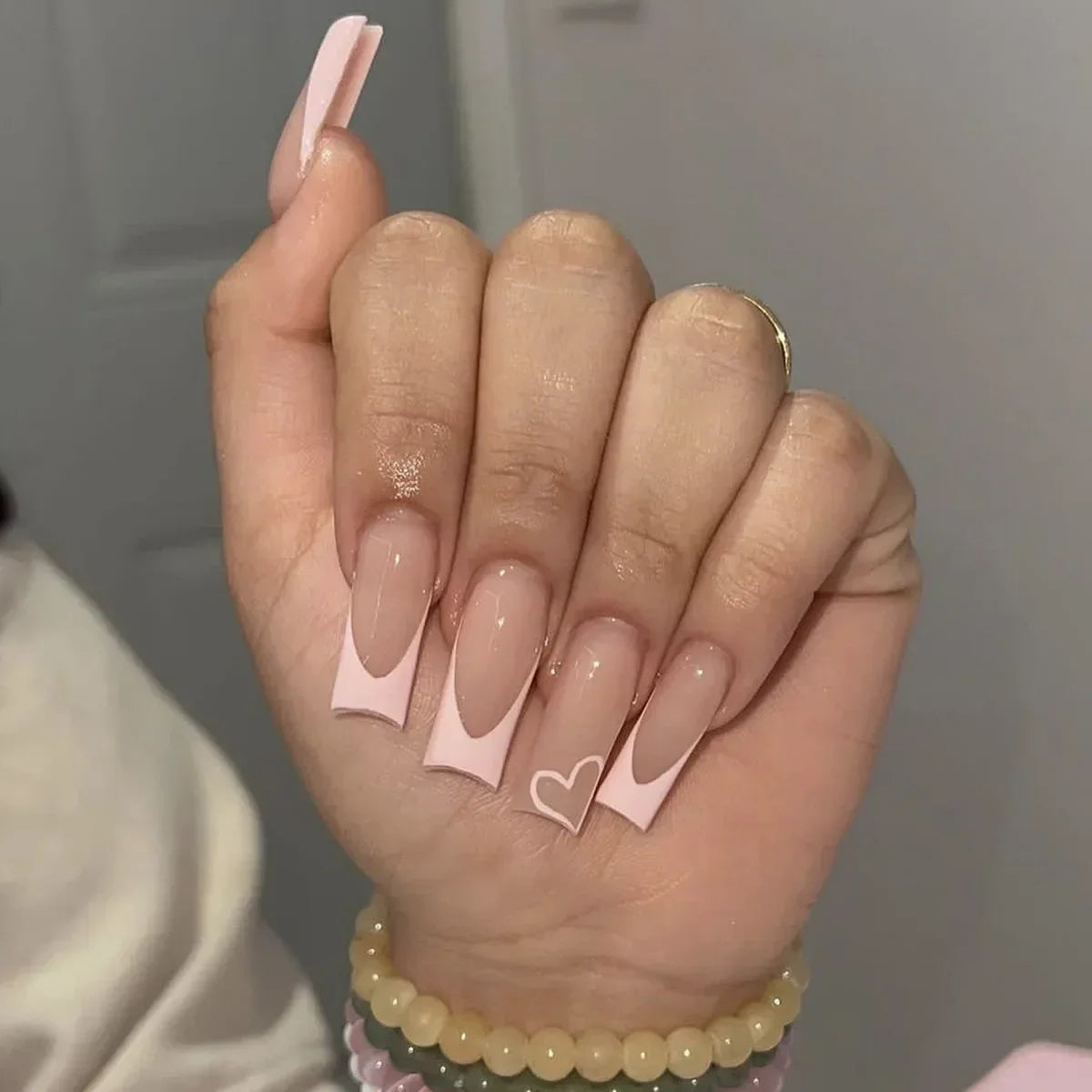 Ingvn  24Pcs Simple Blue French Fake Nails with Diamond Love Pattern Design False Nails Press on Mid-length Ballet Full Cover Nail Tips
