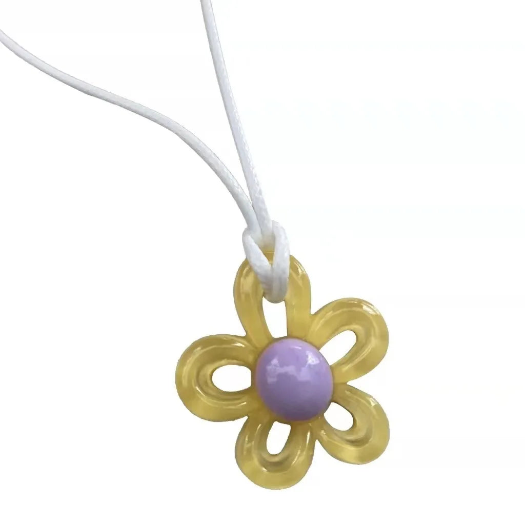 Ingvn  Colorful Acrylic Flower Pendant Wax Line Necklace Fashion Neck Handmade Chain Charm Statement Women Pendulum Y2K Jewelry Gift