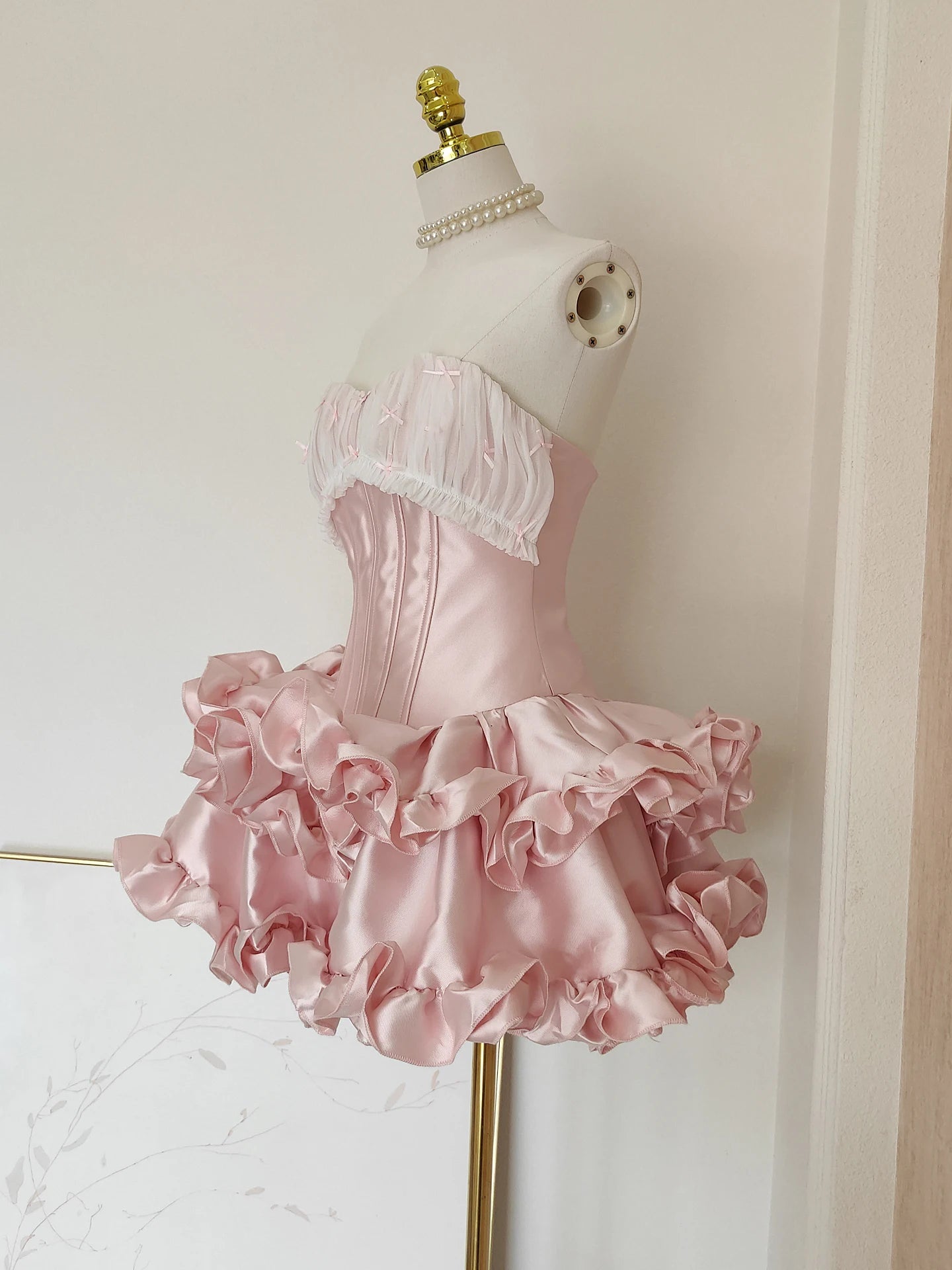 Ingvn  French Elegant Sweet Socialite Princess Party Dress Bow Pleated Spliced Fishbone Strapless 3D Ruffle Short Evening Dress Women