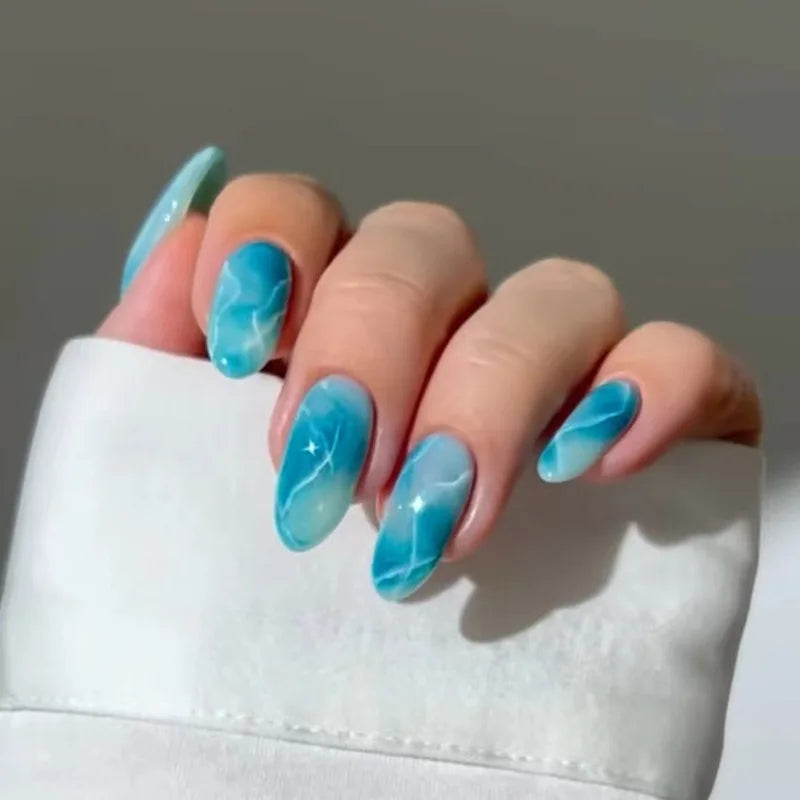 Ingvn  24Pcs Simple Green French False Nails Short Almond Fake Nails with Wave Line Design Wearable Round Head Press on Nail Tips