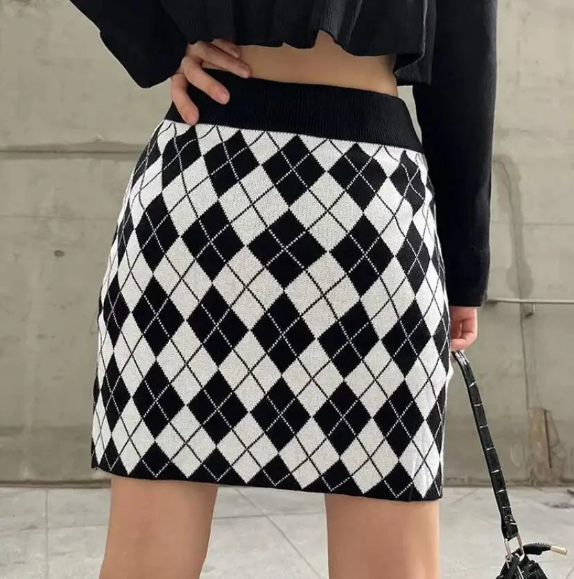 Ingvn  2 colors Autumn High Waist Tweed Colored Plaid Skirt Women Back Zipper Package Hips A lined Mini Skater Party Femme