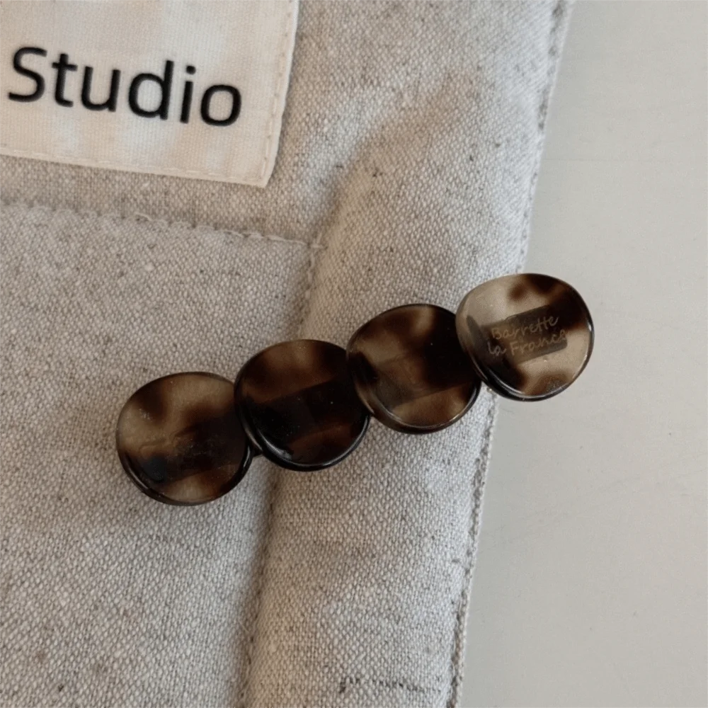 Ingvn  New Caramel Color Hair Claw Clip Large Decorative Barrette Leopard Print French Retro Hairpin Women