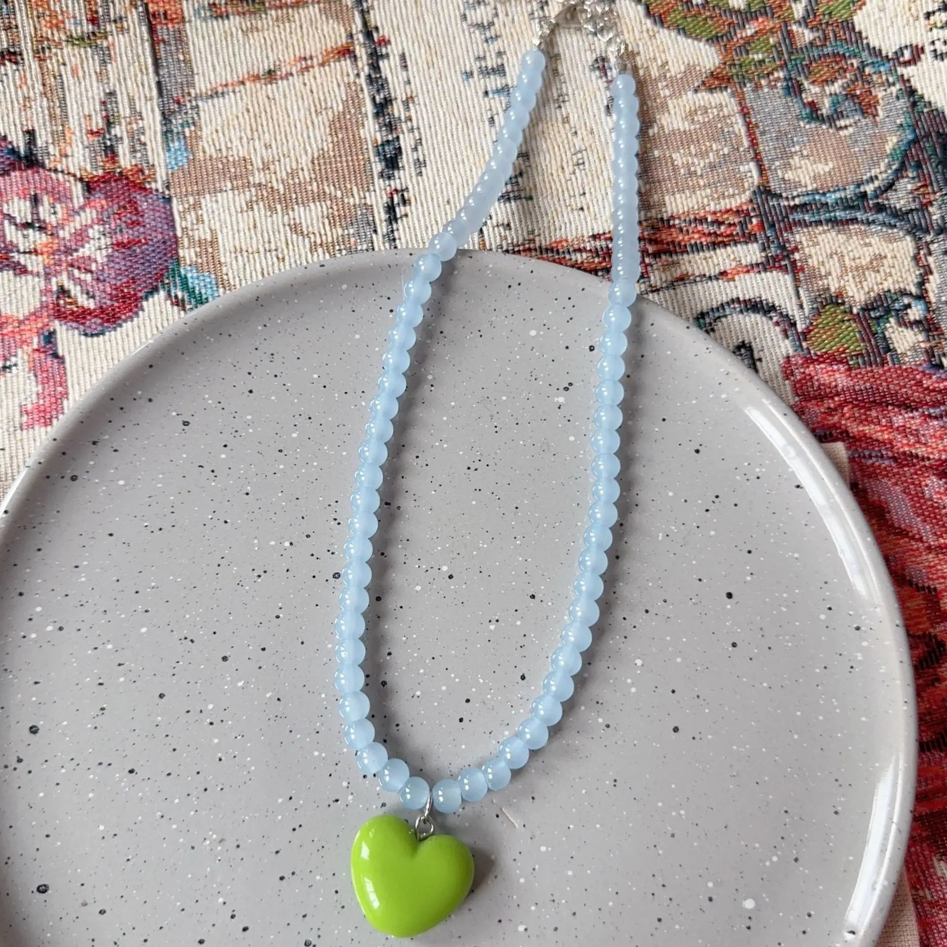 Ingvn  New Color Beaded Chain Resin Heart Pendant Necklace For Women Girls Trendy Clavicle Chain Delicate Jewelry Gift
