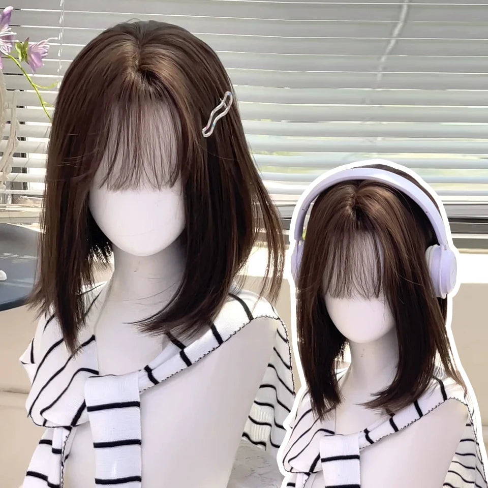 Ingvn  Short Wavy Ombre Pink Hair Wig for Women Synthetic Wig with Bangs Natural Layered Lolita Cosplay Party Cute Wigs