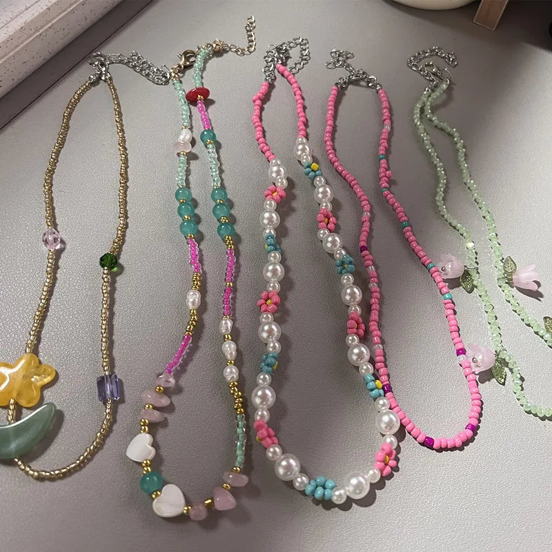 Ingvn  Boho Colorful Small Seed Bead Weave Flower Necklace for Women Handmade Short Choker Collar Neck Fashion Jewelry Accessories