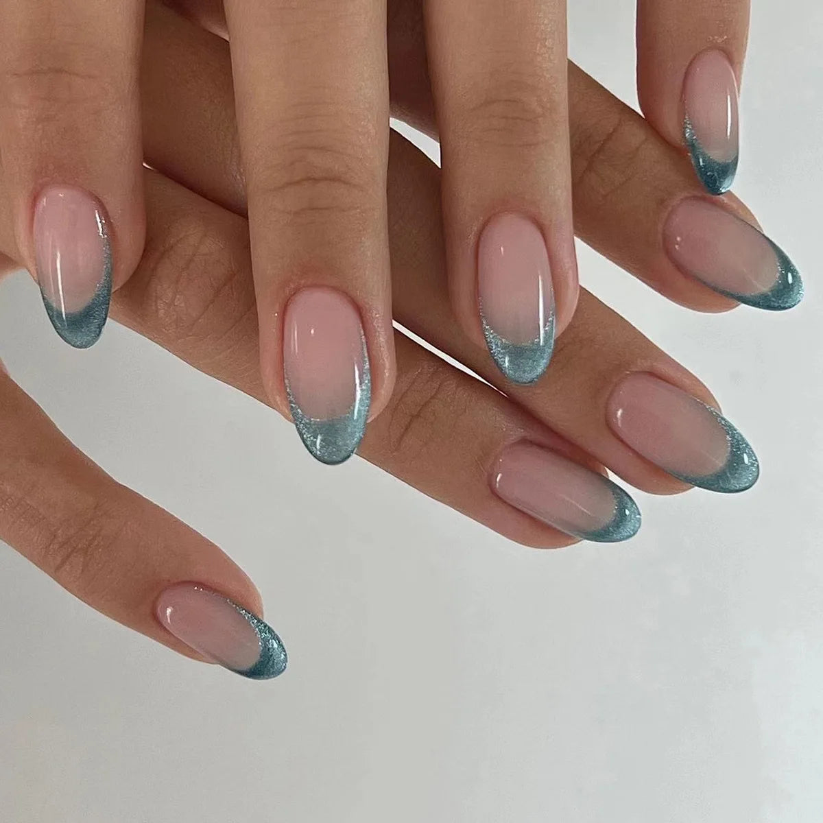 Ingvn  24Pcs Simple Green French False Nails Short Almond Fake Nails with Wave Line Design Wearable Round Head Press on Nail Tips
