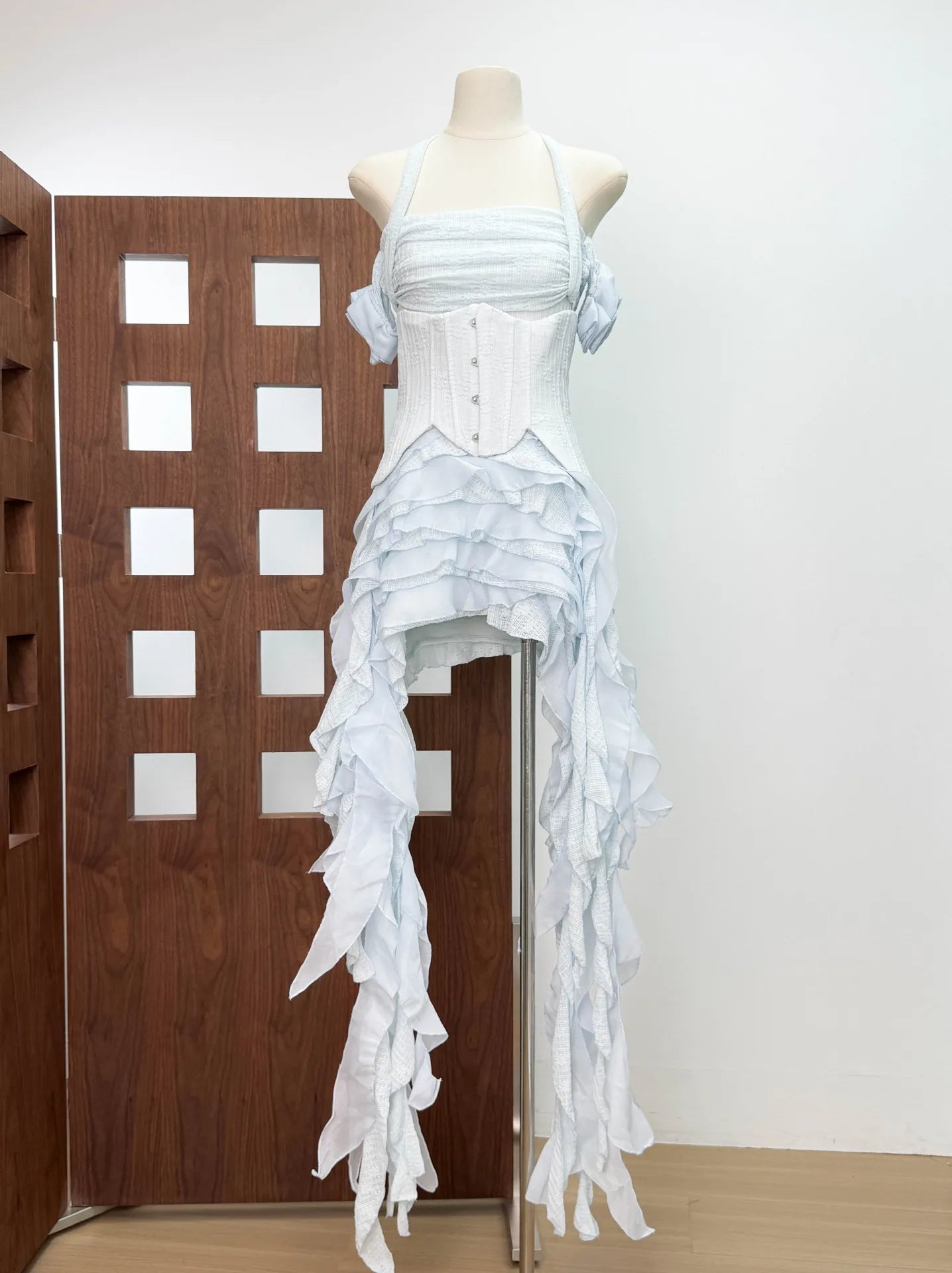 Ingvn  French Elegant Fashion Sexy Halter Neck High Waist Seal Ruffled Fringed Ribbon Irregular Evening Party Dress Women Summer