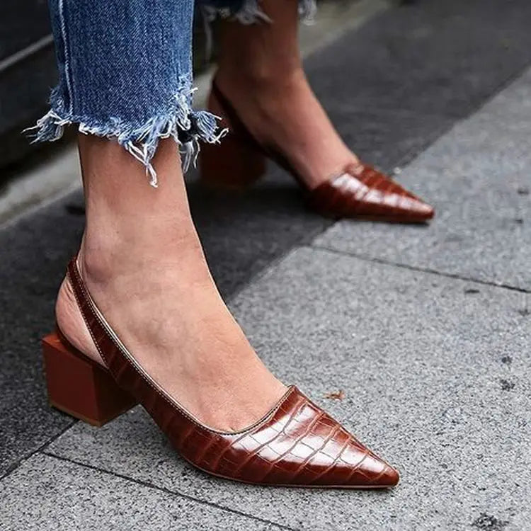 Ingvn  Plus Size 36-43 Shoes Women's Sandals Summer Women's Pointed Toes Pumps Mid Chunky Heels Slingback Vintage Lady Female Slippers