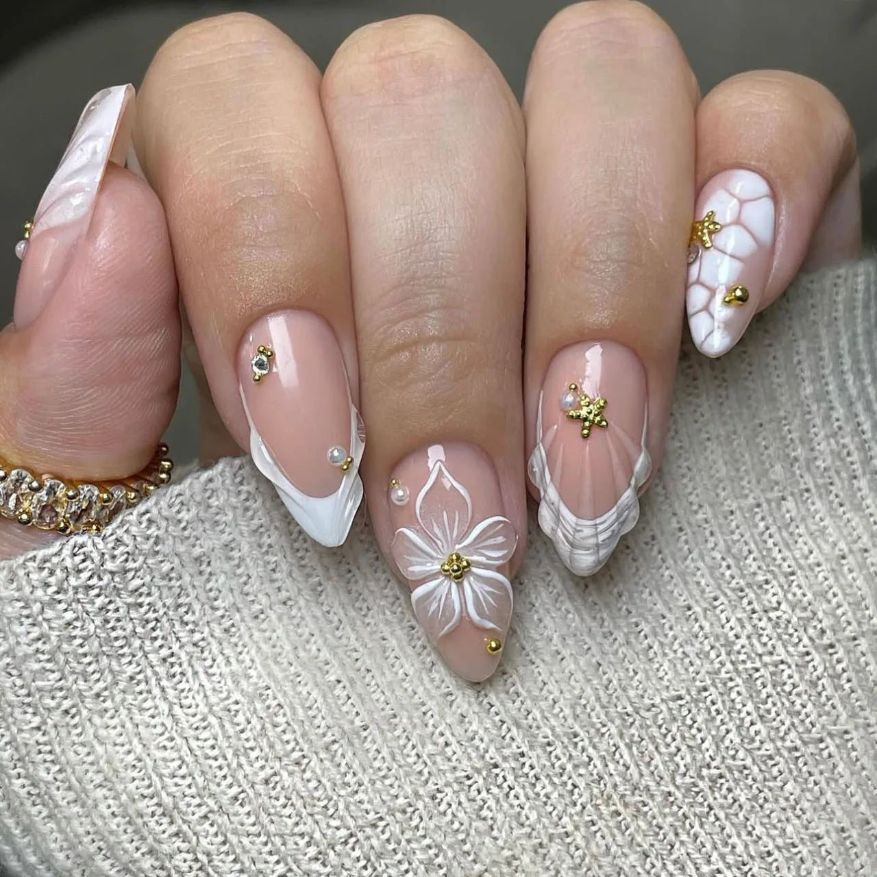 Ingvn  24Pcs Nude Pink Gradient French White Fake Nails Press on Mid-length Almond False Nail with Pearl Gold Chain Polka Dot Nail Tips