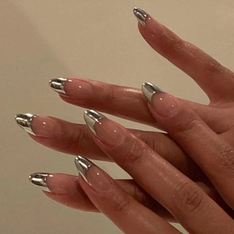 Ingvn  24Pcs Simple Green French False Nails Short Almond Fake Nails with Wave Line Design Wearable Round Head Press on Nail Tips