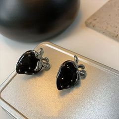 Fashion Vintage Black Dripping Glaze Strawberry Stud Earrings for Women Aesthetic Jewelry Friend Gifts Accessories