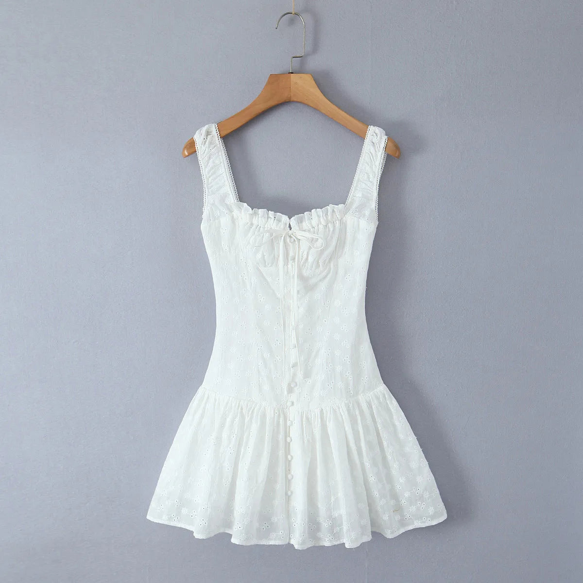 Ingvn  Sexy White Emboridery Flower Bow Ruched Chest Elastic Strap Mini Tank Dress Low Waist Spliced Folded Swing Women Sleeveless Robe