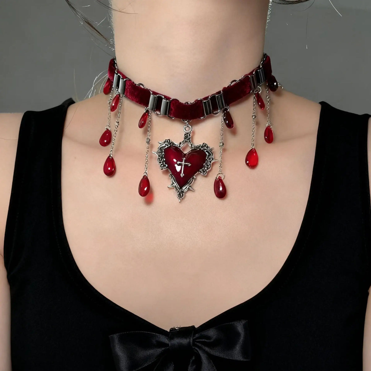 Ingvn  Goth Black Heart Love Cross Pendant Irregular Stone Bead Choker Necklace For Women Halloween Vintage Y2K Grunge EMO Accessories