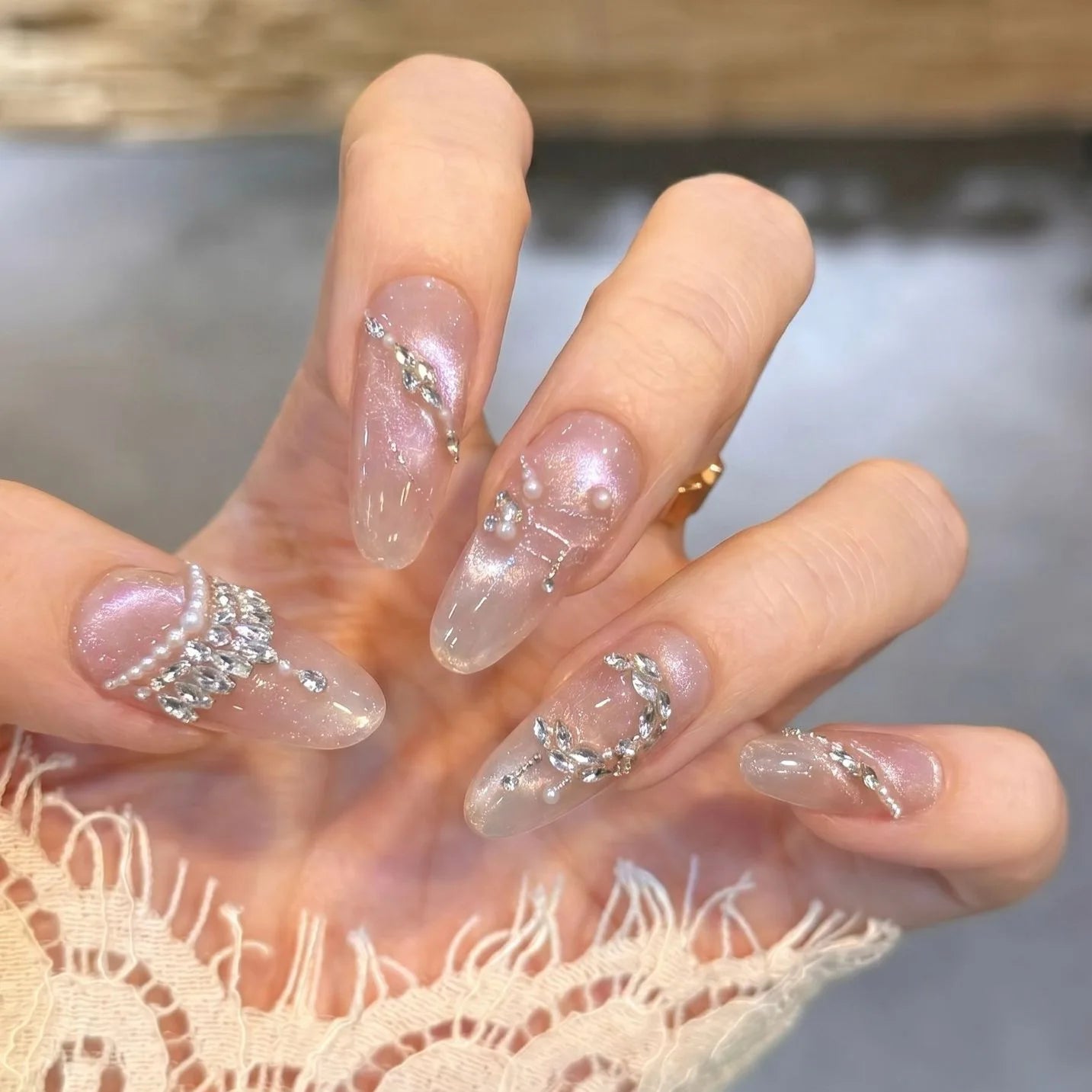 Ingvn  10Pcs Butterfly Rhinestone Full Cover Nail Tips Almond White French Handmade False Nails Press on Wearable Oval Fake Manicure