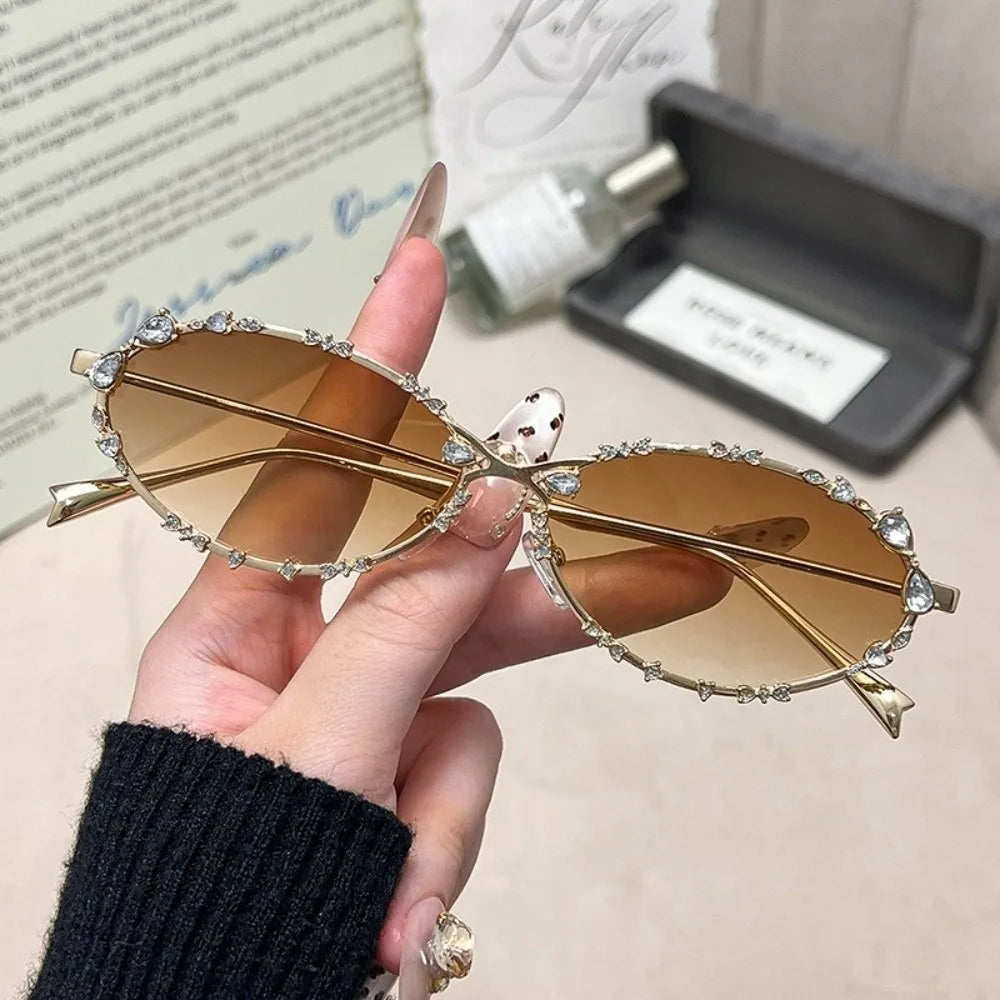 Ingvn  New Retro Diamond Women Sunglasses Silver Shades Punk Oval Sunglasses Men Sun Glasses Gift
