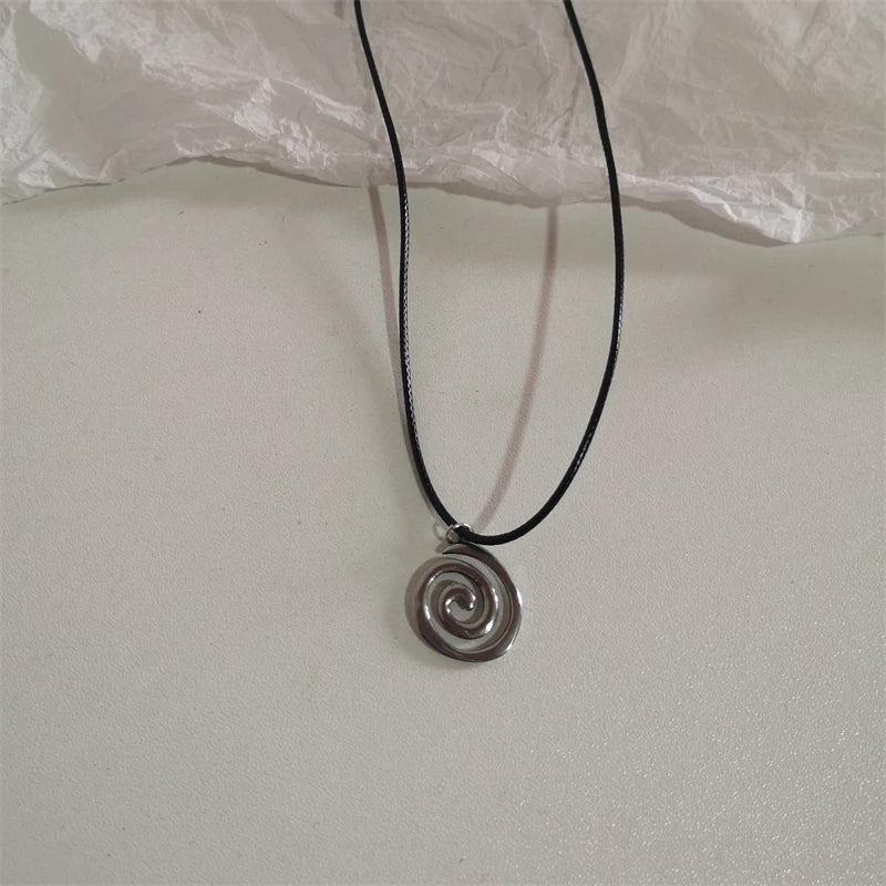 Ingvn  Vintage Spiral Vortex Pendant Hand-woven Leather Rope Necklace for Women Unisex Boho Pentagram Necklace Fashion Y2K Jewelry