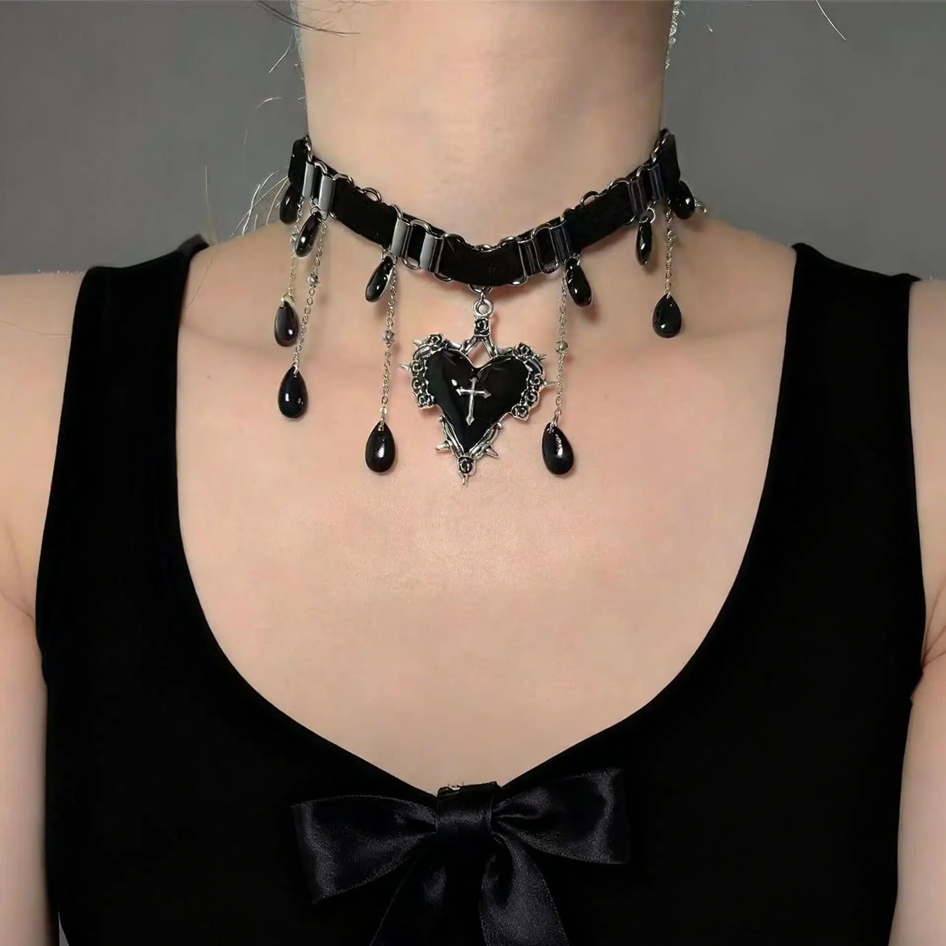Ingvn  Goth Black Heart Love Cross Pendant Irregular Stone Bead Choker Necklace For Women Halloween Vintage Y2K Grunge EMO Accessories