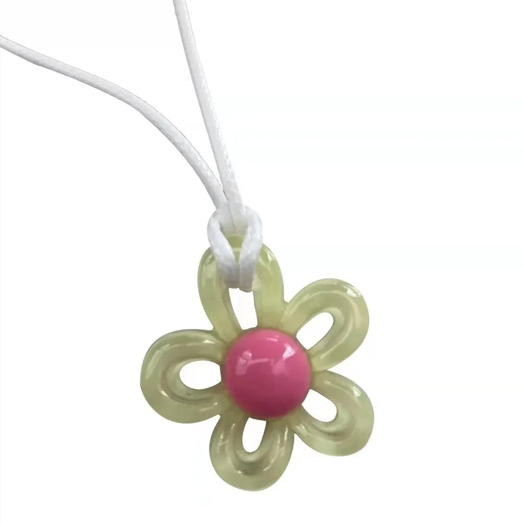 Ingvn  Colorful Acrylic Flower Pendant Wax Line Necklace Fashion Neck Handmade Chain Charm Statement Women Pendulum Y2K Jewelry Gift