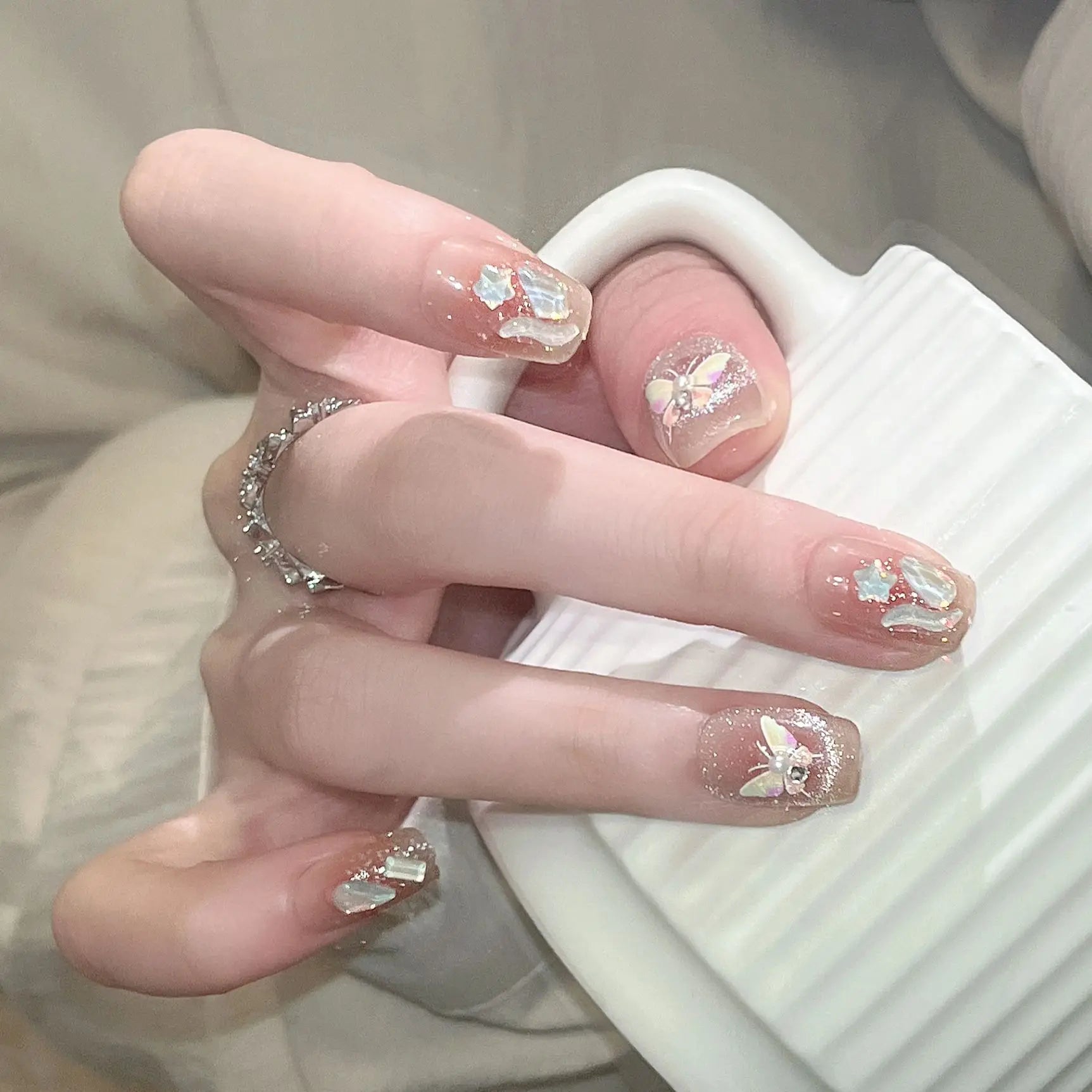 Ingvn  24Pcs Pink Ballet Fake Nails Full Cover Nail Tips Long Ballet False Nails with Rhinestone Chain Design Wearable Press on Nails