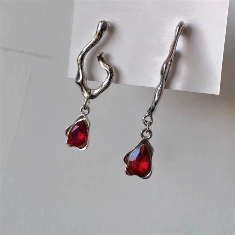 New Retro Trend Design Red Heart Crystal Earrings Gold Color Cross Pendant Rhinestone Earrings for Women Jewelry Party Gift 2022