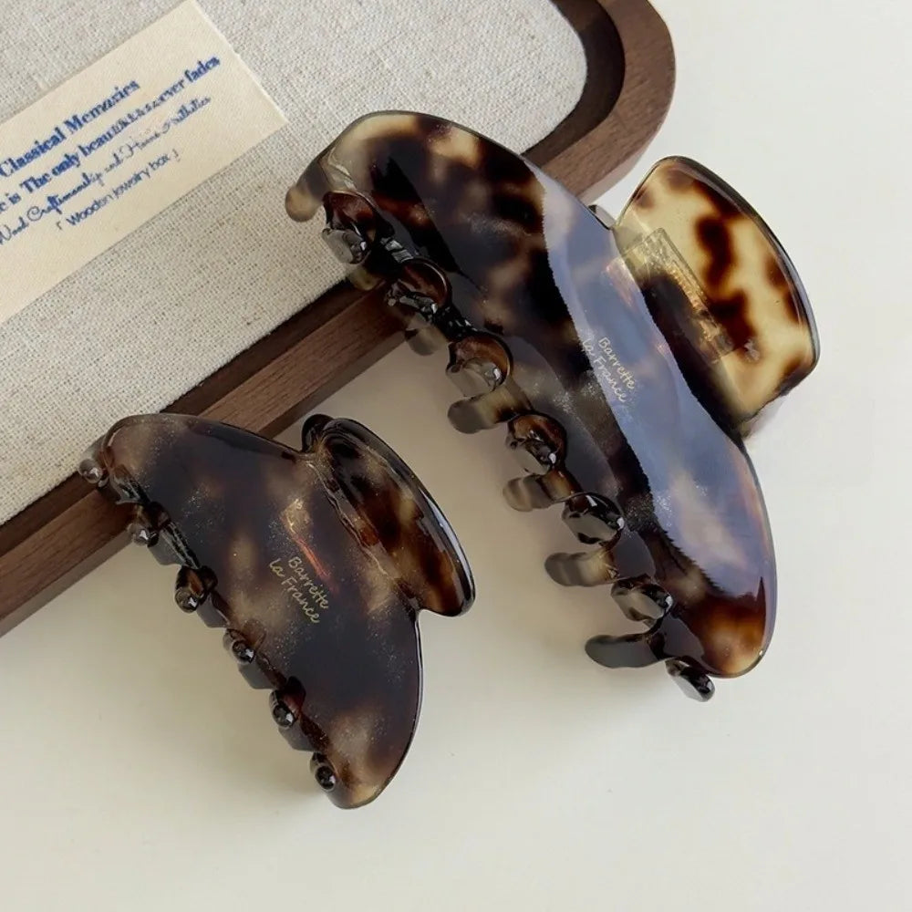 Ingvn  New Caramel Color Hair Claw Clip Large Decorative Barrette Leopard Print French Retro Hairpin Women