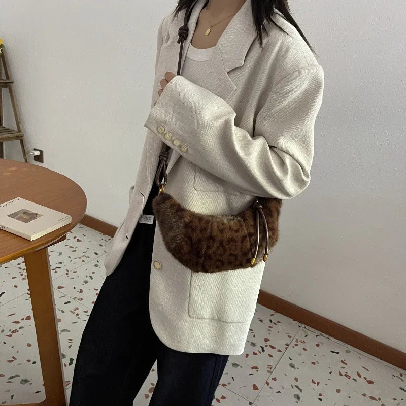 Ingvn - Leopard Plush Bag Faux Fur Bolsas Feminina  Fashion Commuter Bolsa Crossbady Bags for Woman Bolsos Mujer Croissant Sac Femme