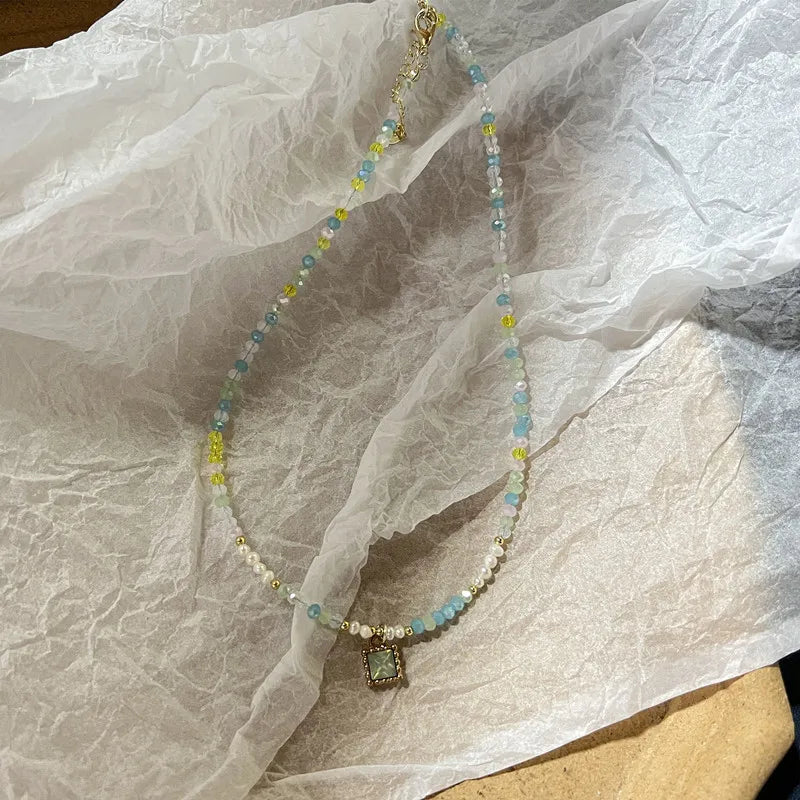 Ingvn  Trend Daisy Flowers Colorful Shiny Resin Bead Choker Clavicle Chain Sweet Necklace For Women EGirls Summer Vacation Jewelry