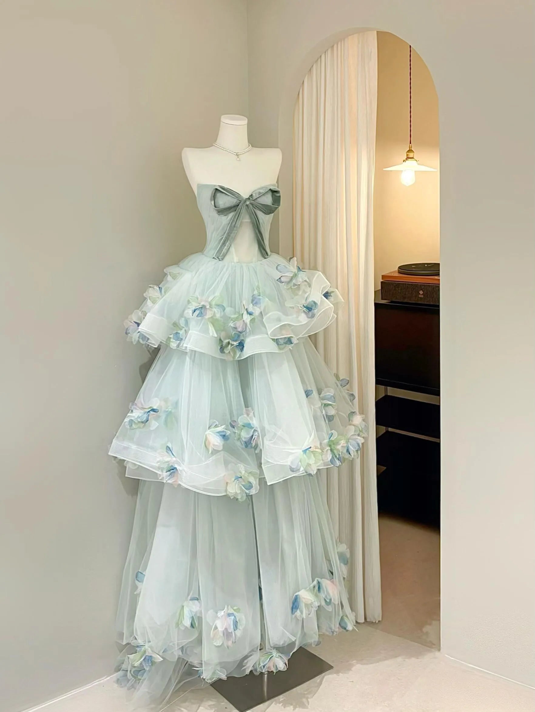 Ingvn  French Style Elegant Princess Strapless Evening Dress 3D Flowers Bow High Waist Mesh Puffy Birthday Party Dress for Women